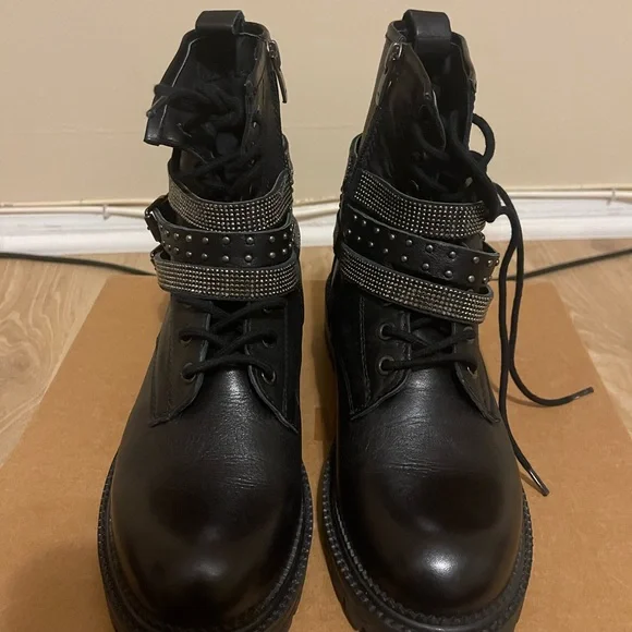 Steve Madden Black Combat Boots with zipper/lace-up with rhinestones. - Picture 13 of 15